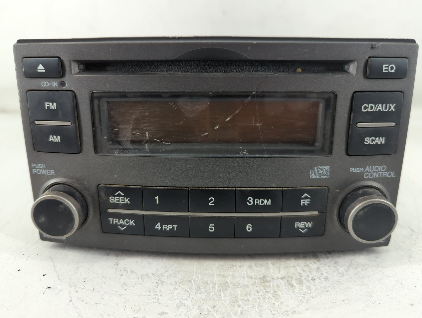 2007-2008 Kia Rondo Radio AM FM Cd Player Receiver Replacement P/N:96140-1D1013 Fits Fits 2007 2008 OEM Used Auto Parts - Oemusedautoparts1.com