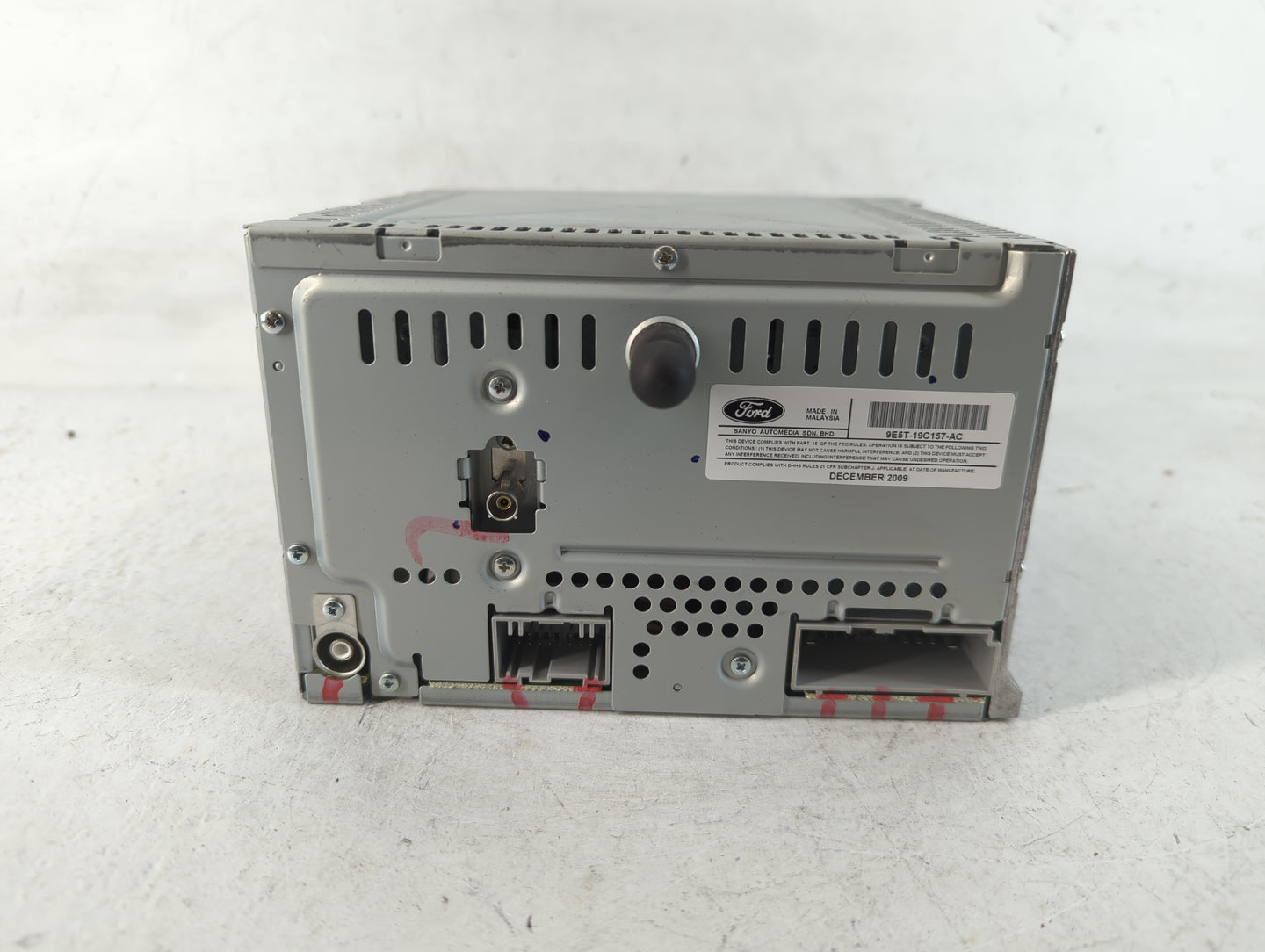 2010 Ford Fusion Radio AM FM Cd Player Receiver Replacement P/N:9E5T-19C157-AC Fits OEM Used Auto Parts - Oemusedautoparts1.com