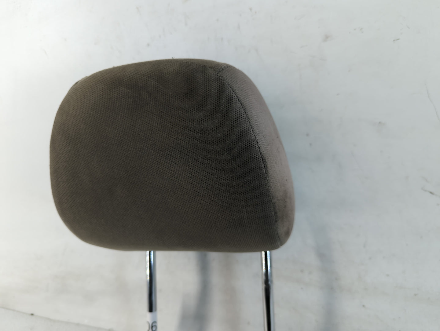2008-2010 Ford Focus Headrest Head Rest Front Driver Passenger Seat Fits Fits 2008 2009 2010 OEM Used Auto Parts - Oemusedautoparts1.com