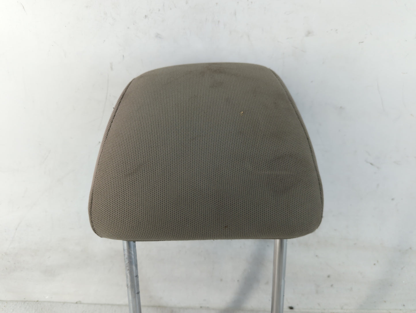 2008-2010 Ford Focus Headrest Head Rest Front Driver Passenger Seat Fits Fits 2008 2009 2010 OEM Used Auto Parts - Oemusedautoparts1.com