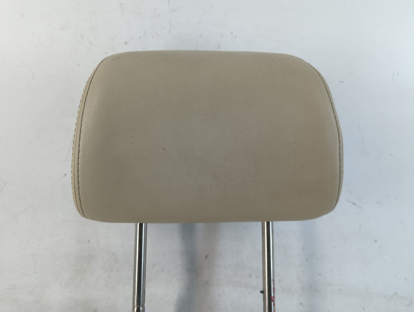 2006-2010 Volkswagen Beetle Headrest Head Rest Front Driver Passenger Seat Fits Fits 2006 2007 2008 2009 2010 OEM Used Auto Parts - Oemusedautoparts1.com