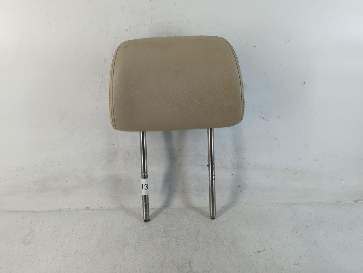 2006-2010 Volkswagen Beetle Headrest Head Rest Front Driver Passenger Seat Fits Fits 2006 2007 2008 2009 2010 OEM Used Auto Parts - Oemusedautoparts1.com