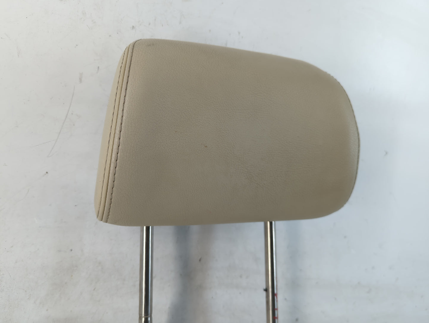 2006-2010 Volkswagen Beetle Headrest Head Rest Front Driver Passenger Seat Fits Fits 2006 2007 2008 2009 2010 OEM Used Auto Parts - Oemusedautoparts1.com