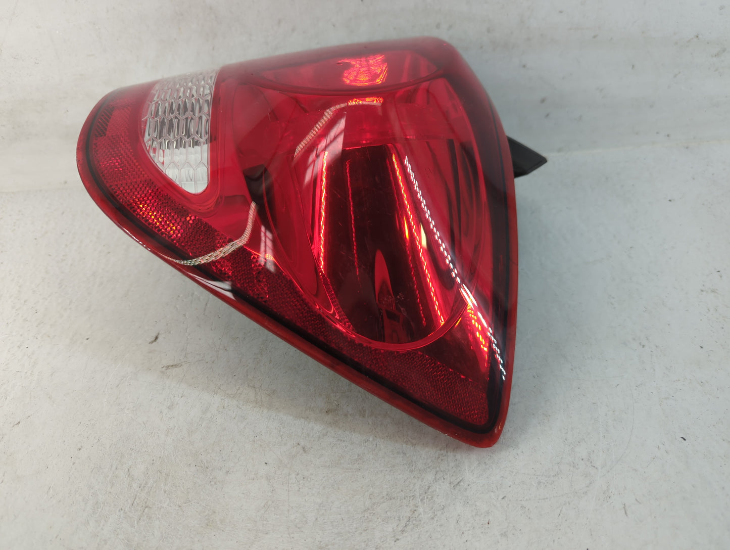2014 Dodge Journey Tail Light Assembly Passenger Right OEM P/N:68078464AD Fits OEM Used Auto Parts - Oemusedautoparts1.com