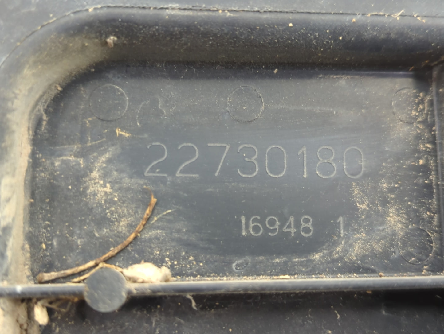 2005 Mercury Grand Marquis Fuel Vapor Charcoal Canister - Oemusedautoparts1.com