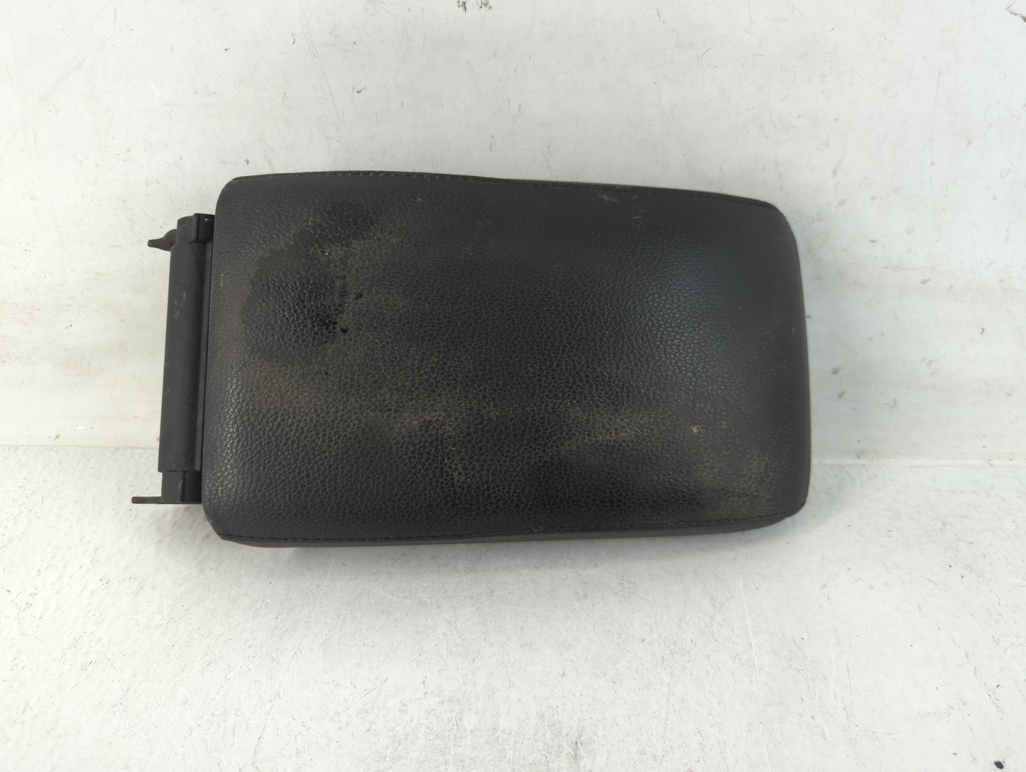 2010-2014 Volkswagen Jetta Center Console Armrest Cover Lid Fits Fits 2010 2011 2012 2013 2014 OEM Used Auto Parts - Oemusedautoparts1.com