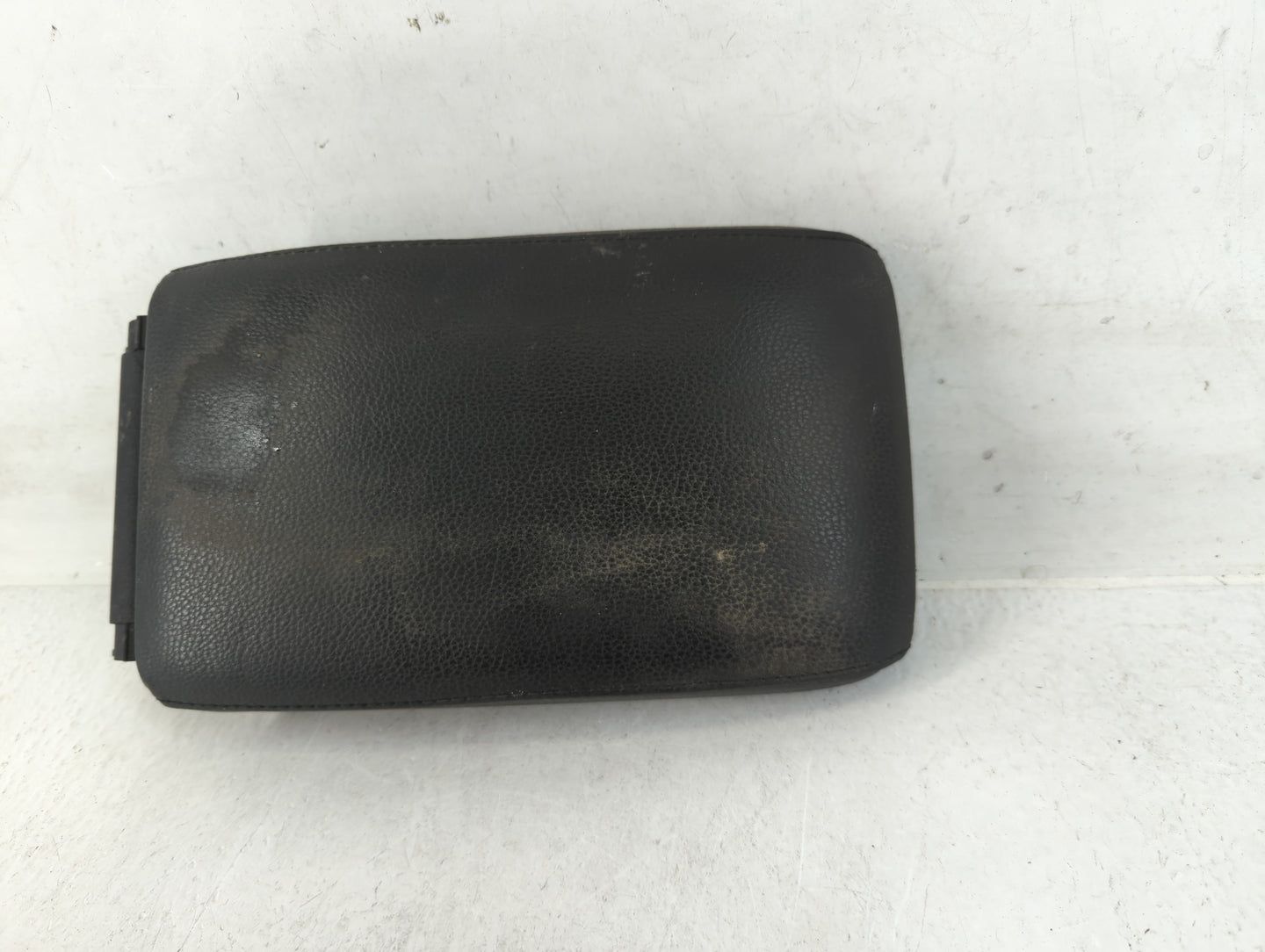 2010-2014 Volkswagen Jetta Center Console Armrest Cover Lid Fits Fits 2010 2011 2012 2013 2014 OEM Used Auto Parts - Oemusedautoparts1.com