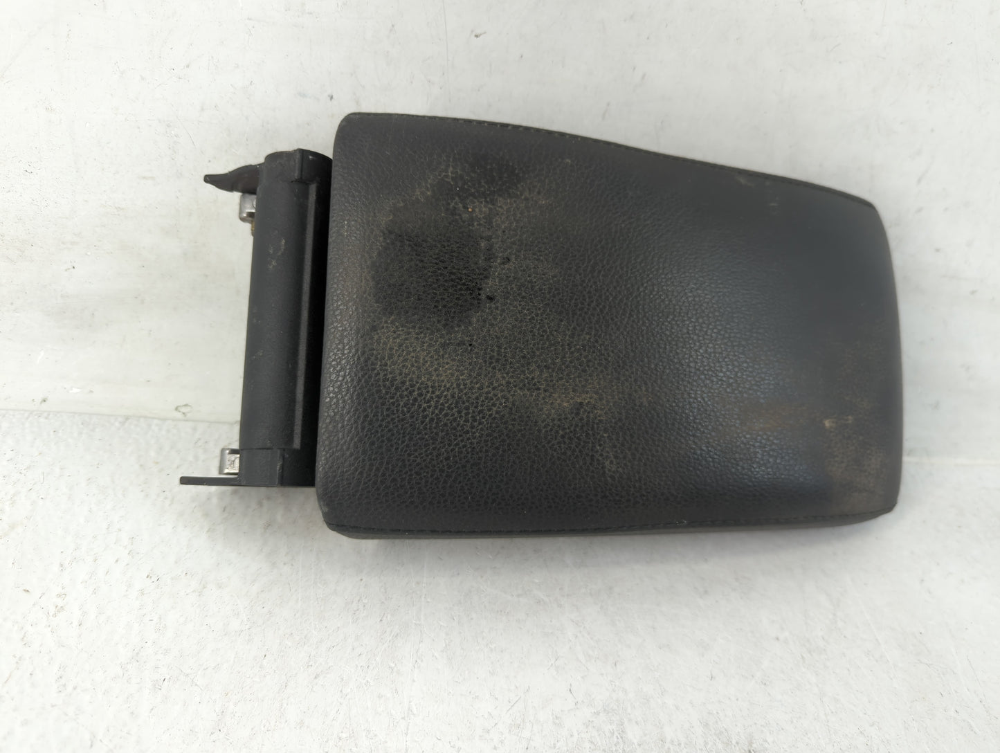 2010-2014 Volkswagen Jetta Center Console Armrest Cover Lid Fits Fits 2010 2011 2012 2013 2014 OEM Used Auto Parts - Oemusedautoparts1.com