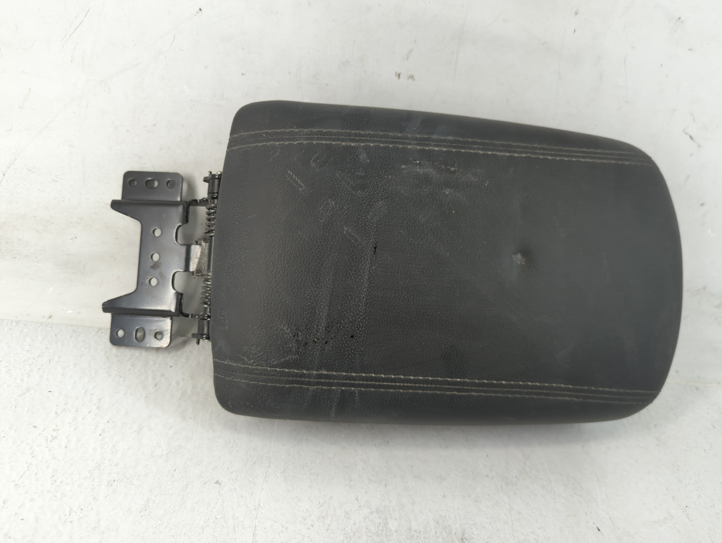 2017 Hyundai Santa Fe Center Console Armrest Cover Lid Fits OEM Used Auto Parts - Oemusedautoparts1.com