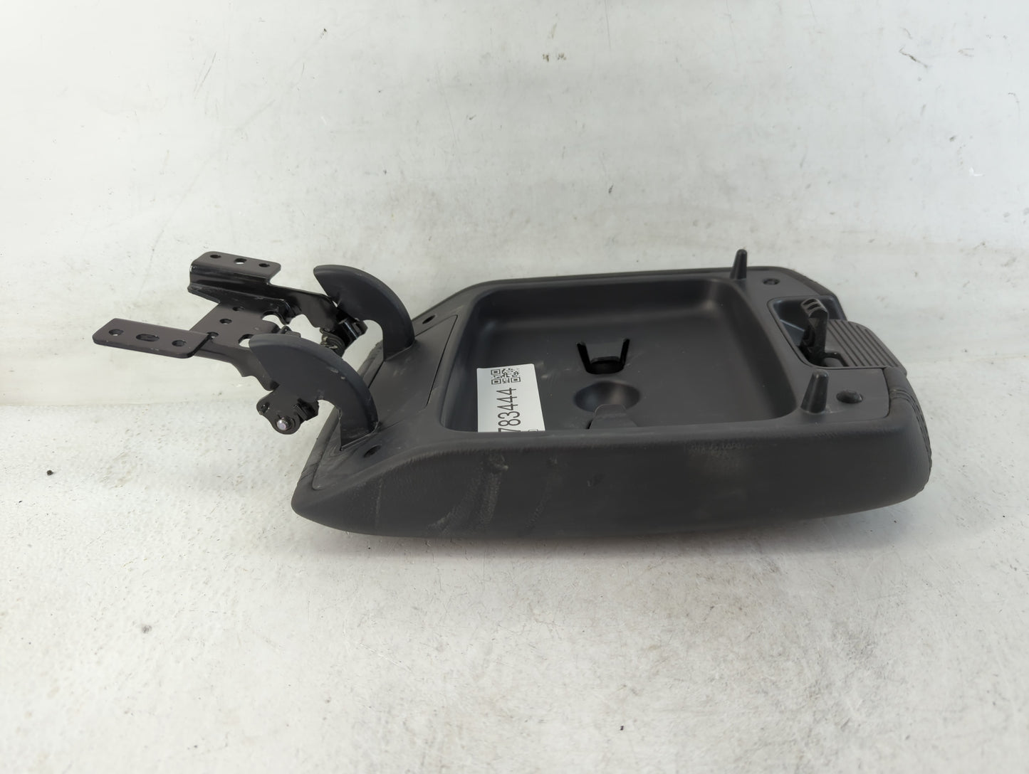 2017 Hyundai Santa Fe Center Console Armrest Cover Lid Fits OEM Used Auto Parts - Oemusedautoparts1.com