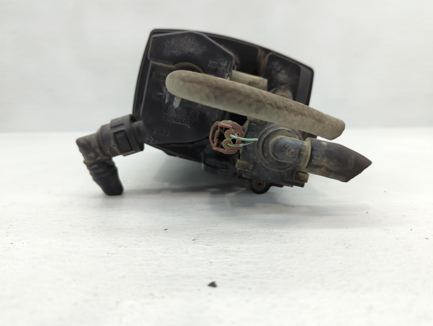 2000 Honda Accord Fuel Vapor Charcoal Canister - Oemusedautoparts1.com