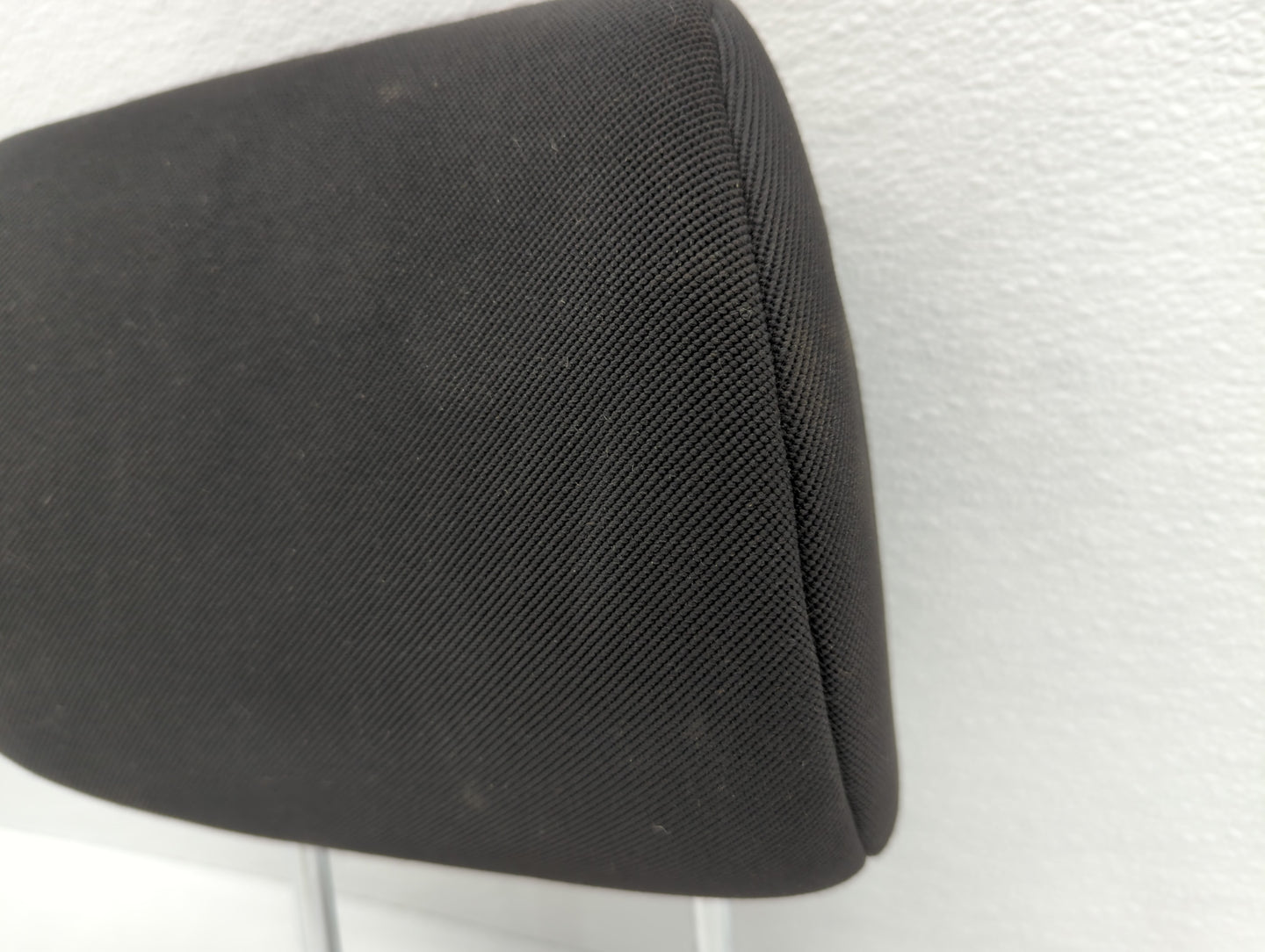 2004-2005 Scion Xb Headrest Head Rest Front Driver Passenger Seat Fits Fits 2004 2005 OEM Used Auto Parts - Oemusedautoparts1.com