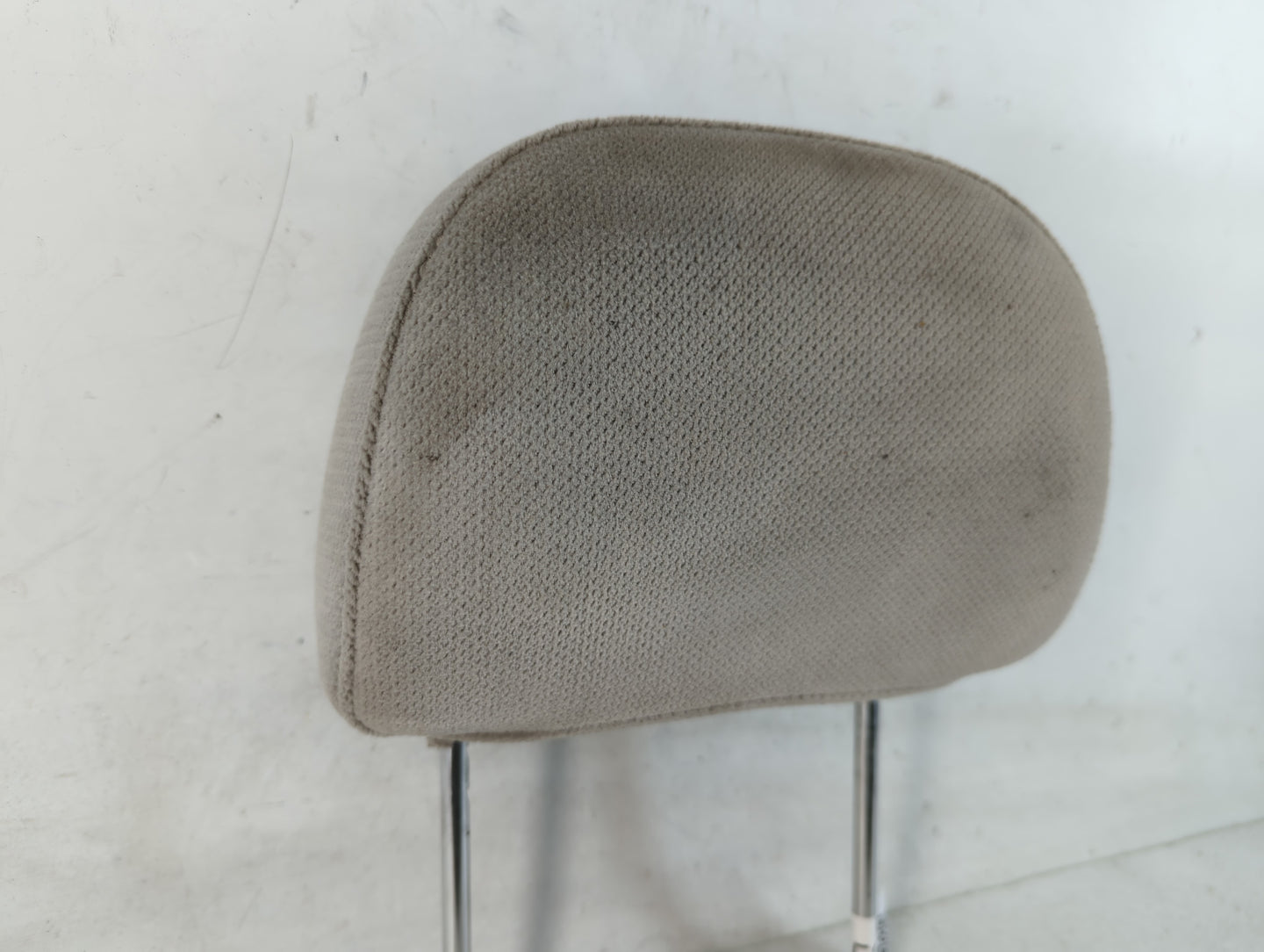 2006-2008 Chevrolet Impala Headrest Head Rest Front Driver Passenger Seat Fits Fits 2006 2007 2008 OEM Used Auto Parts - Oemusedautoparts1.com