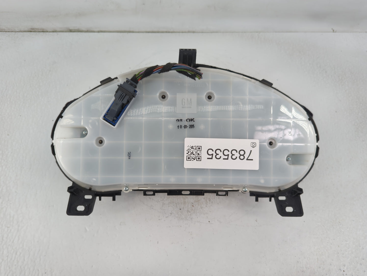 2014-2015 Buick Verano Instrument Cluster Speedometer Gauges P/N:22993180 Fits Fits 2014 2015 OEM Used Auto Parts - Oemusedautoparts1.com