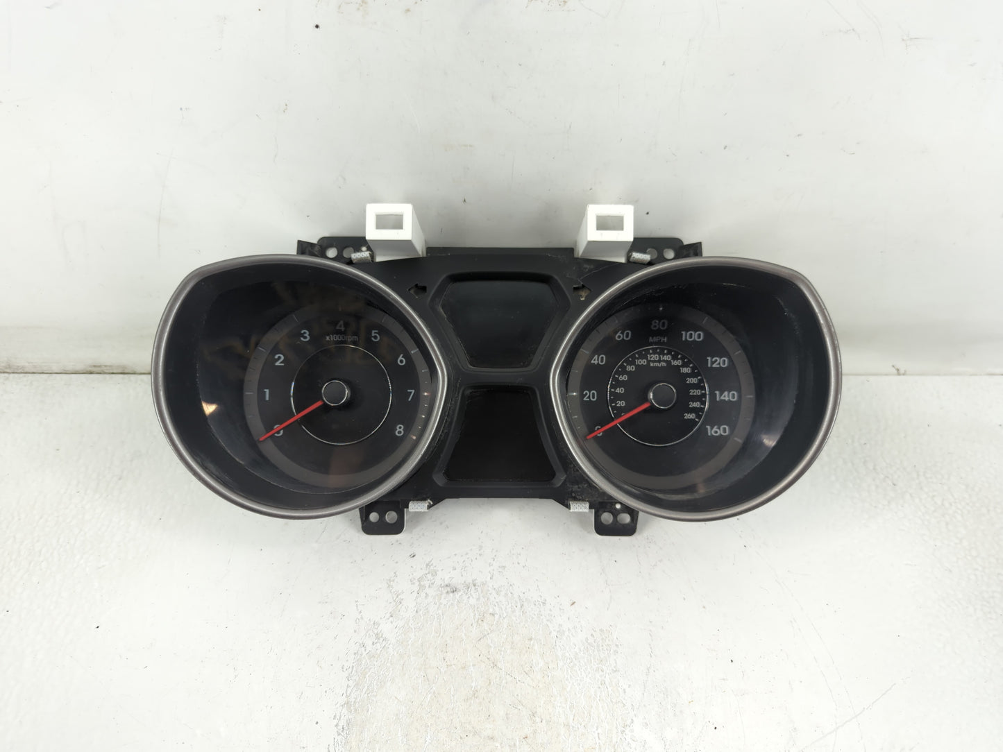 2014-2016 Hyundai Elantra Instrument Cluster Speedometer Gauges P/N:94004-3Y010 Fits Fits 2014 2015 2016 OEM Used Auto Parts - Oemusedautoparts1.com