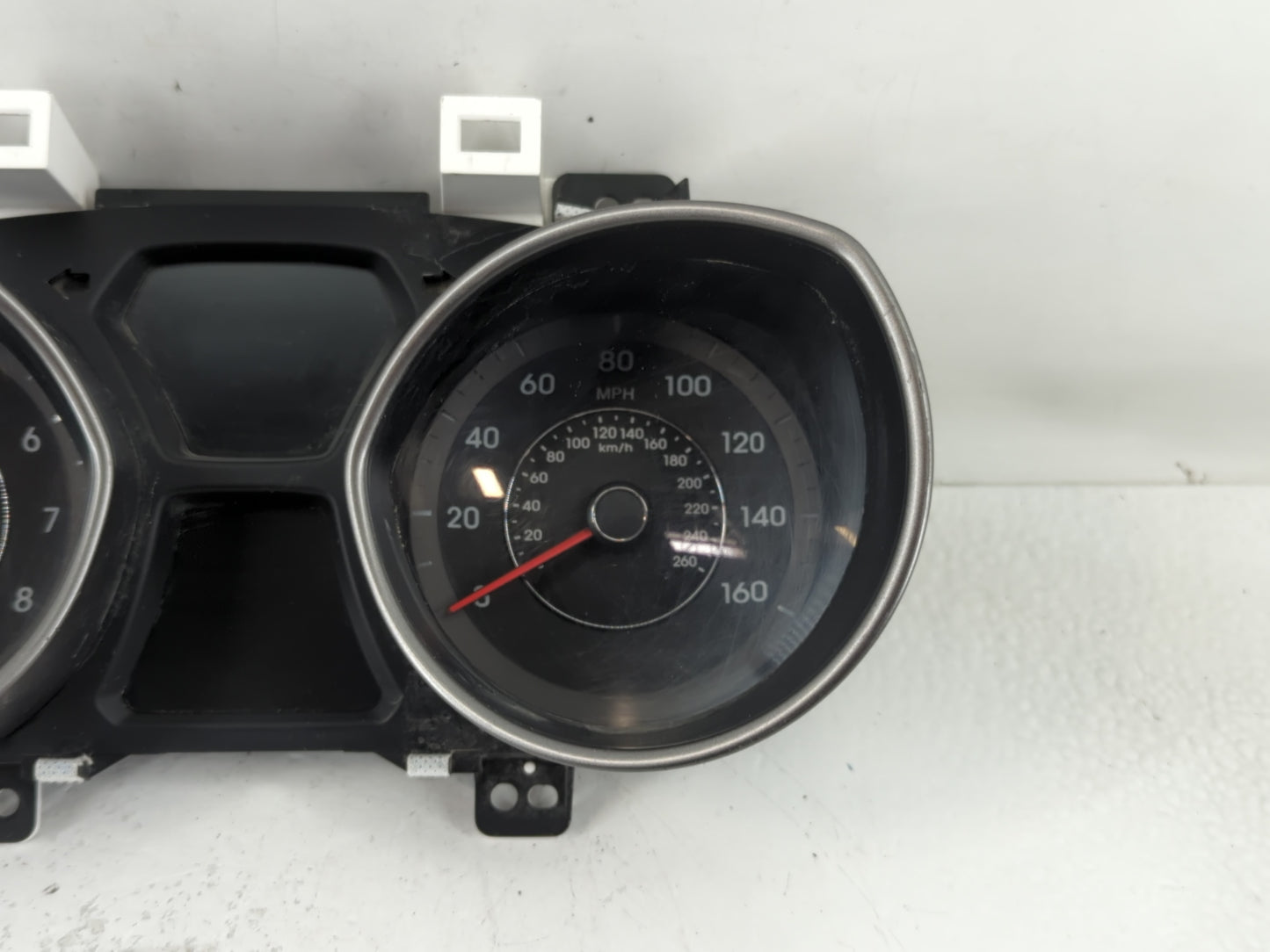 2014-2016 Hyundai Elantra Instrument Cluster Speedometer Gauges P/N:94004-3Y010 Fits Fits 2014 2015 2016 OEM Used Auto Parts - Oemusedautoparts1.com