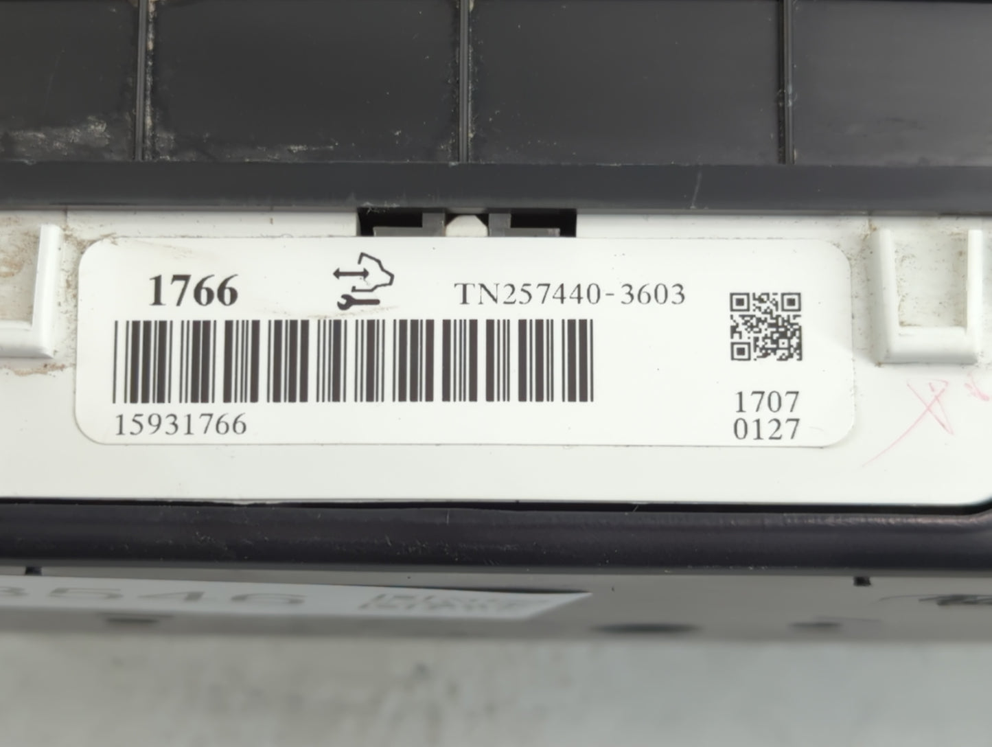 2008 Cadillac Sts Instrument Cluster Speedometer Gauges P/N:TN257440-3603 15931766 Fits OEM Used Auto Parts - Oemusedautoparts1.com