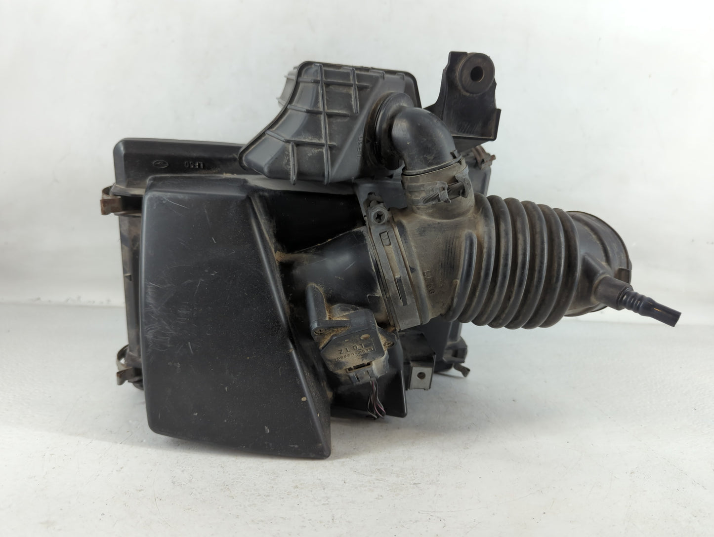 2006-2010 Mazda 5 Air Cleaner Intake-duct Hose Tube - Oemusedautoparts1.com