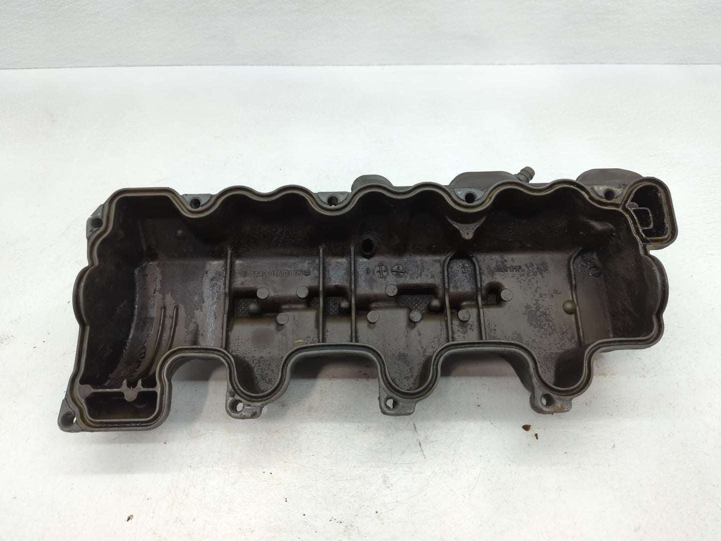 1999 Mercedes-Benz E320 Passenger Right Cylinder Head Valve Cover P/N:A112 016 03 05 Fits OEM Used Auto Parts - Oemusedautoparts1.com
