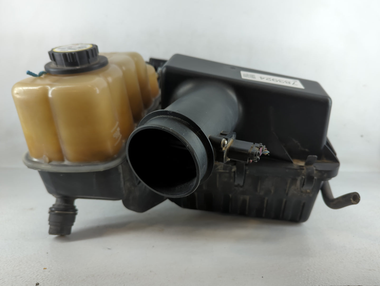 2007-2008 Ford Expedition Air Cleaner Intake-duct Hose Tube - Oemusedautoparts1.com