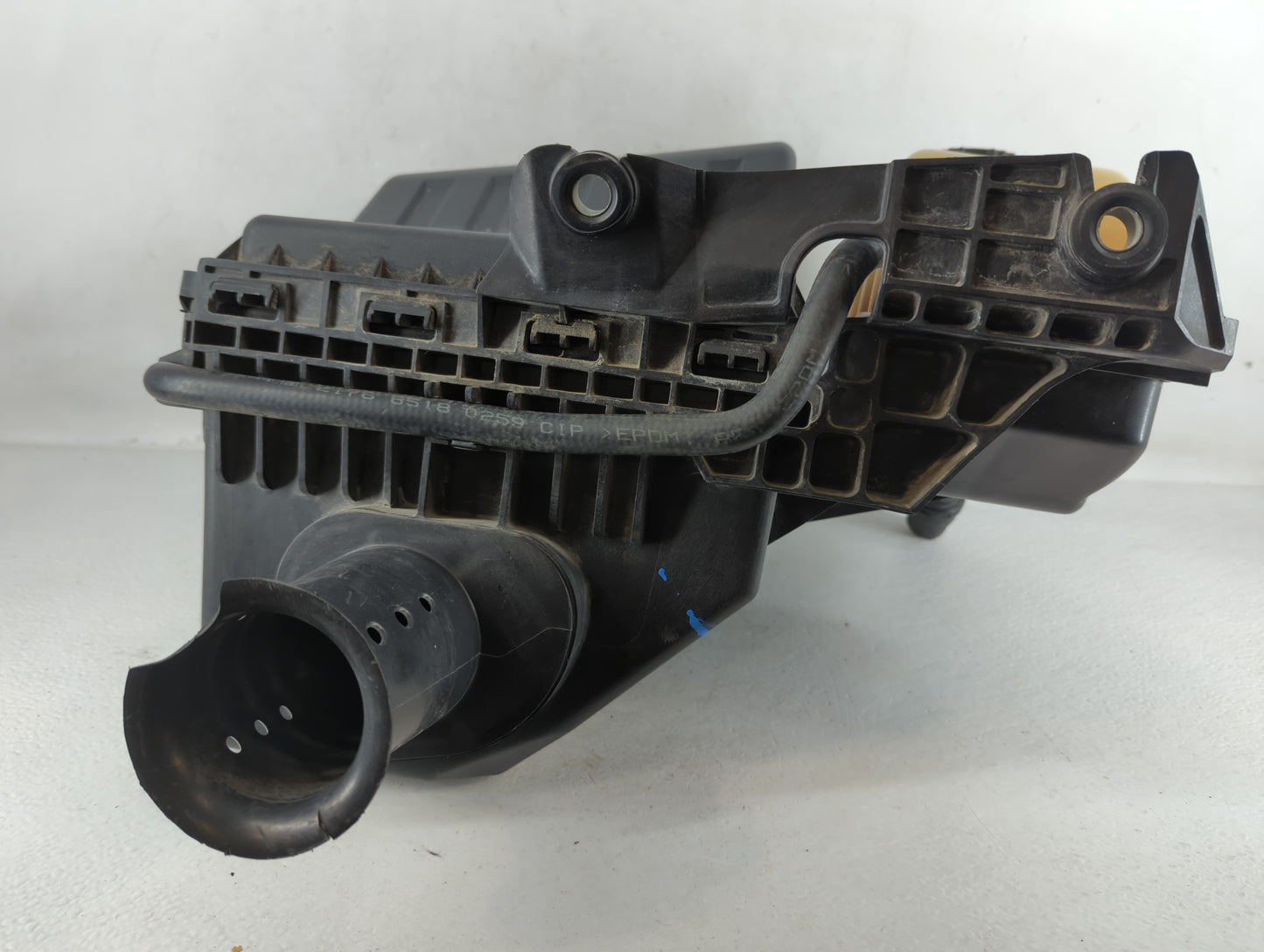 2007-2008 Ford Expedition Air Cleaner Intake-duct Hose Tube - Oemusedautoparts1.com