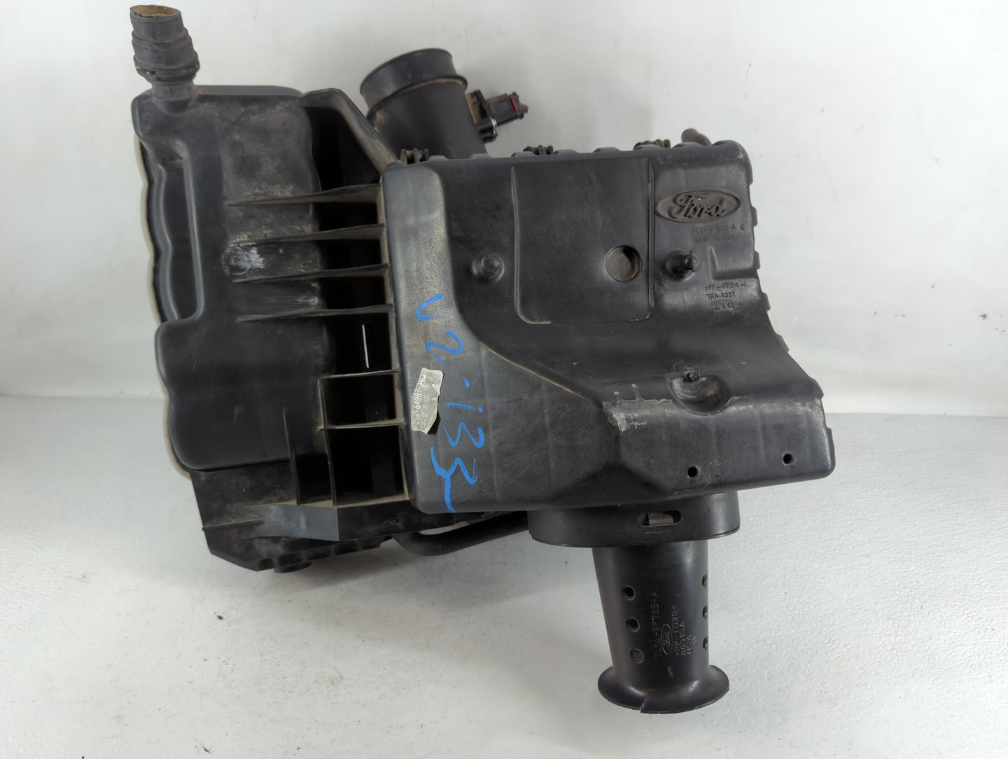 2007-2008 Ford Expedition Air Cleaner Intake-duct Hose Tube - Oemusedautoparts1.com