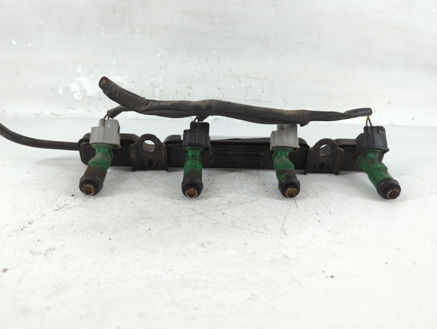 2002 Toyota Prius Fuel Injectors Fits OEM Used Auto Parts - Oemusedautoparts1.com