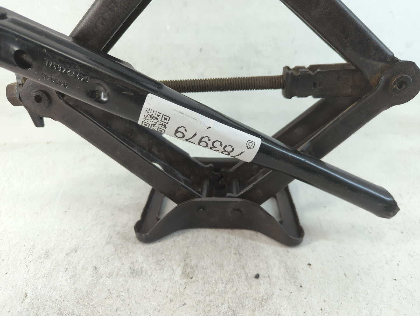 2013 Chrysler 200 Spare Scissor Car Jack - Oemusedautoparts1.com