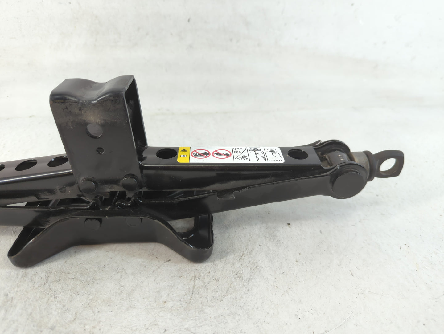 2018 Dodge Journey Spare Scissor Car Jack - Oemusedautoparts1.com