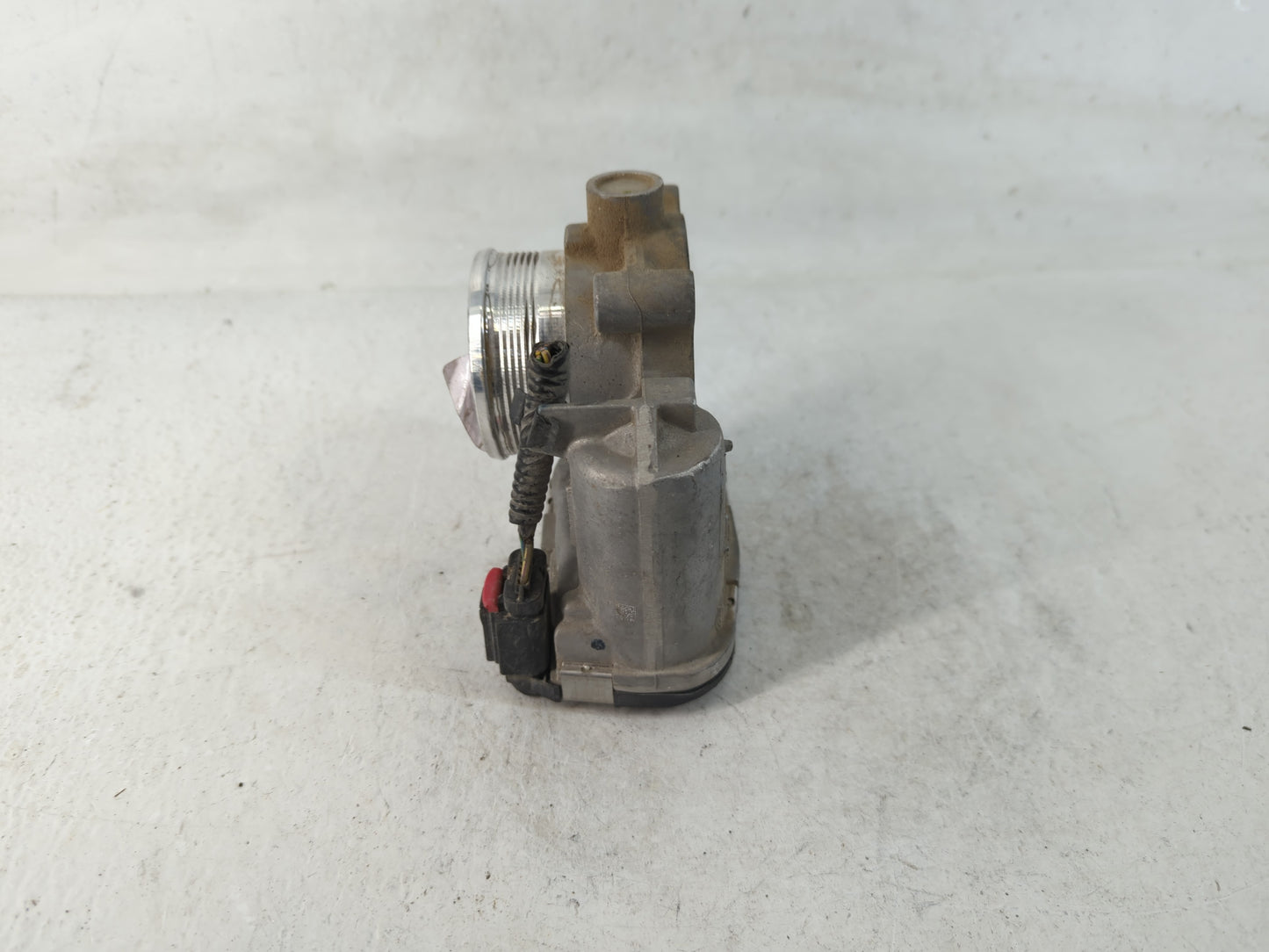 2015-2018 Ford Edge Throttle Body P/N:DS7E-9F991-BB Fits Fits 2014 2015 2016 2017 2018 2019 2020 2021 2022 OEM Used Auto Parts - Oemusedautoparts1.com