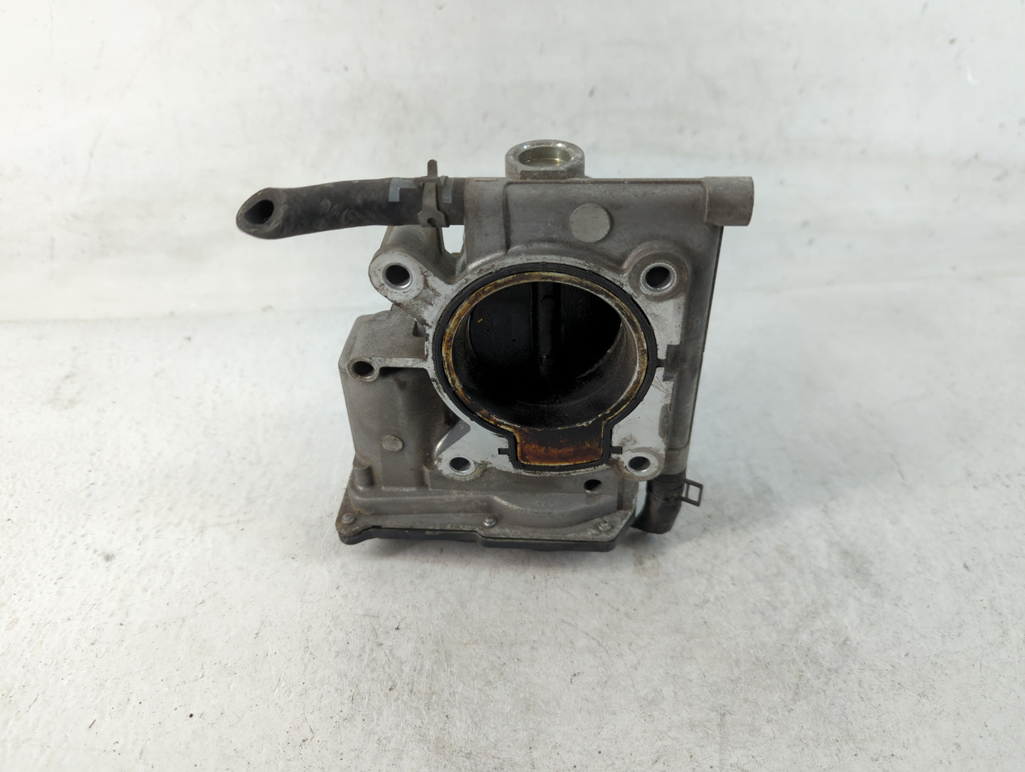 2008-2010 Mazda 5 Throttle Body P/N:125100740 L3R4 13 640 Fits Fits 2006 2007 2008 2009 2010 2011 2012 2013 OEM Used Auto Parts - Oemusedautoparts1.com