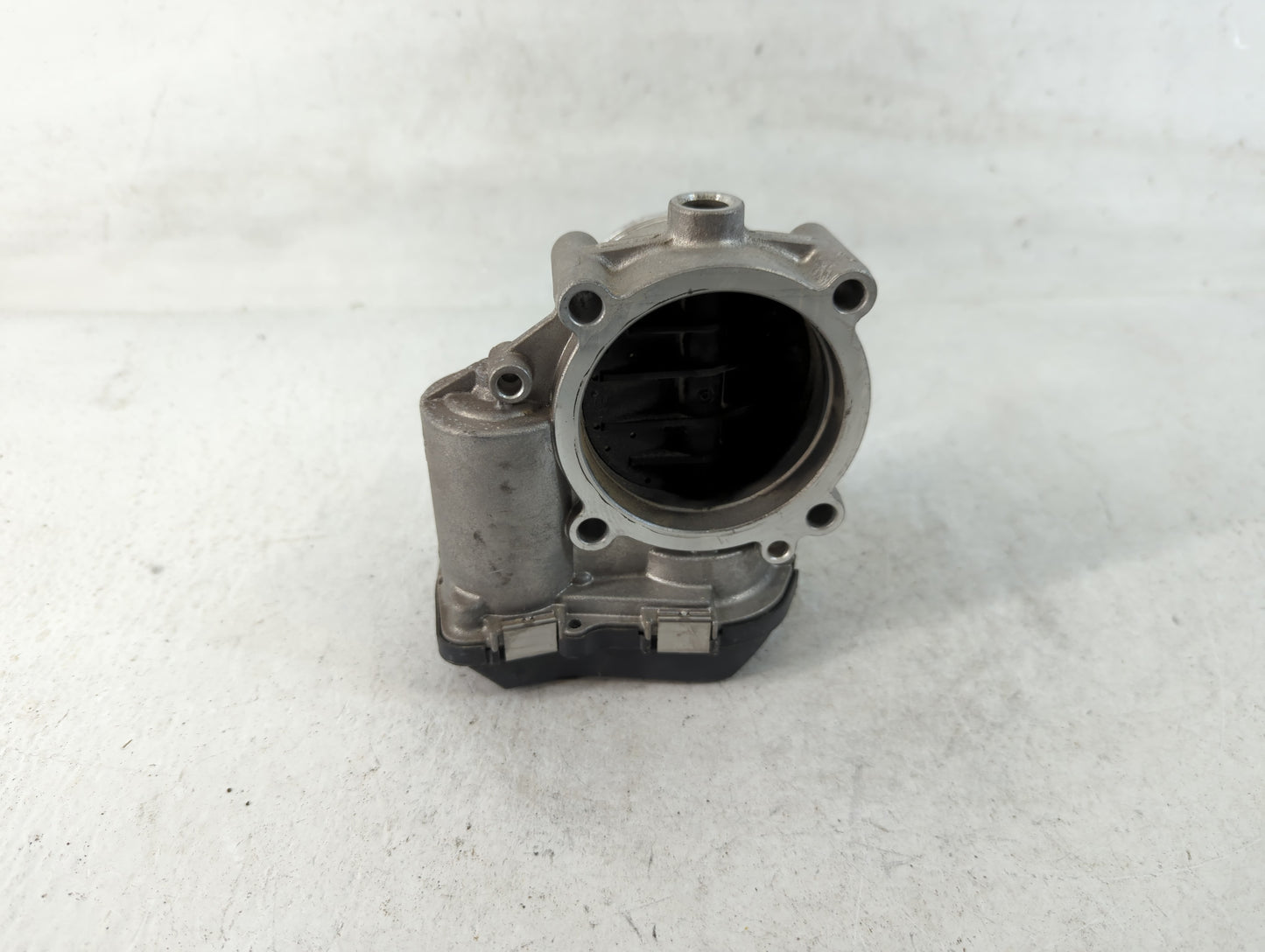 2011-2019 Audi Q7 Throttle Body P/N:A2C82493600 06E 133 062 H Fits OEM Used Auto Parts - Oemusedautoparts1.com