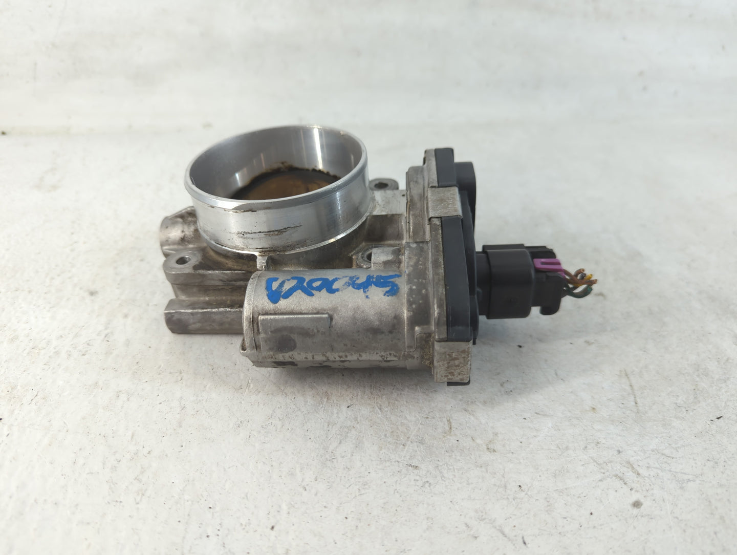 2007-2011 Gmc Acadia Throttle Body P/N:995AA0076C Fits Fits 2007 2008 2009 2010 2011 OEM Used Auto Parts - Oemusedautoparts1.com