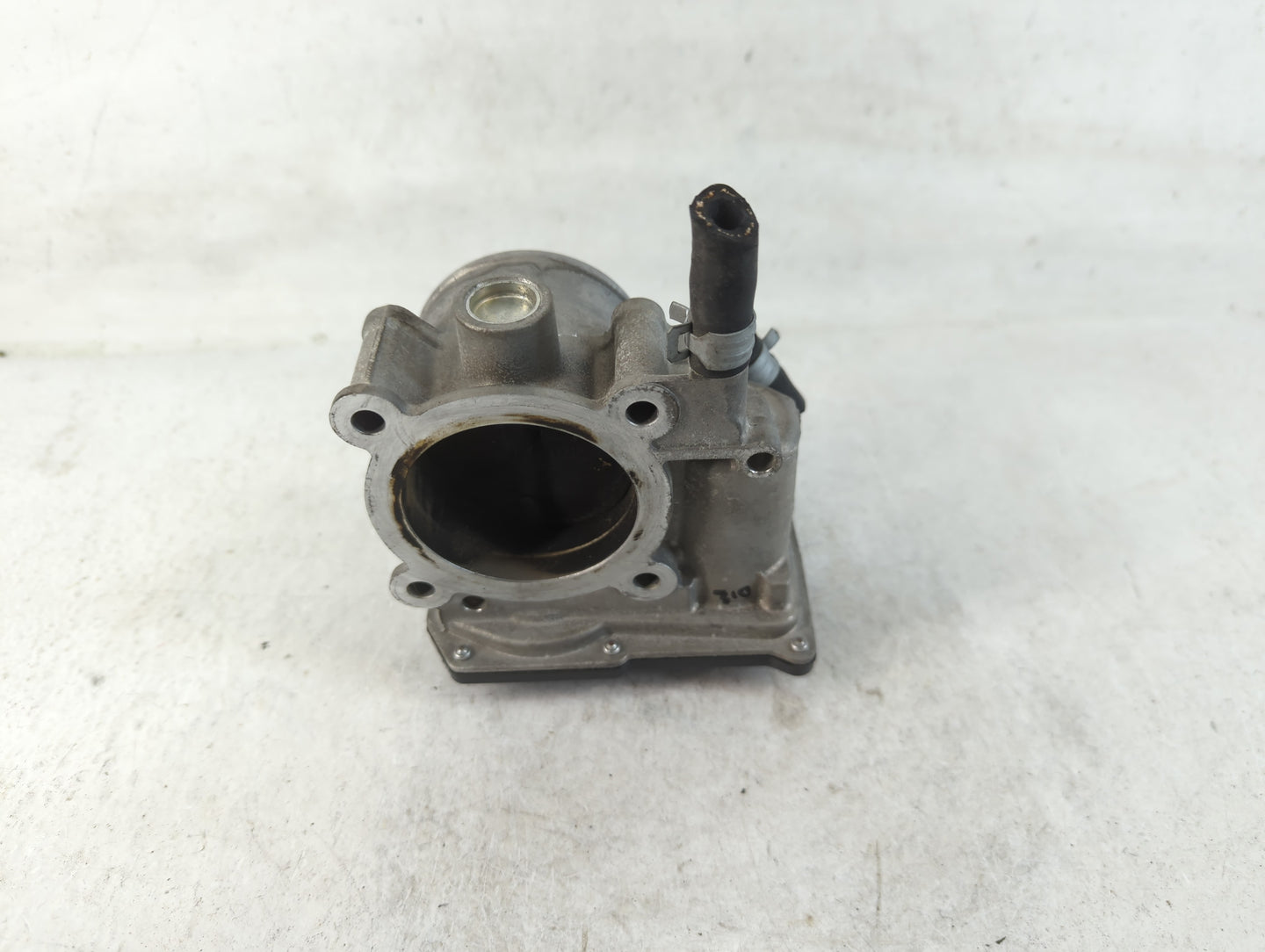 2013-2019 Subaru Legacy Throttle Body P/N:16112AA38A Fits Fits 2013 2014 2015 2016 2017 2018 2019 OEM Used Auto Parts - Oemusedautoparts1.com