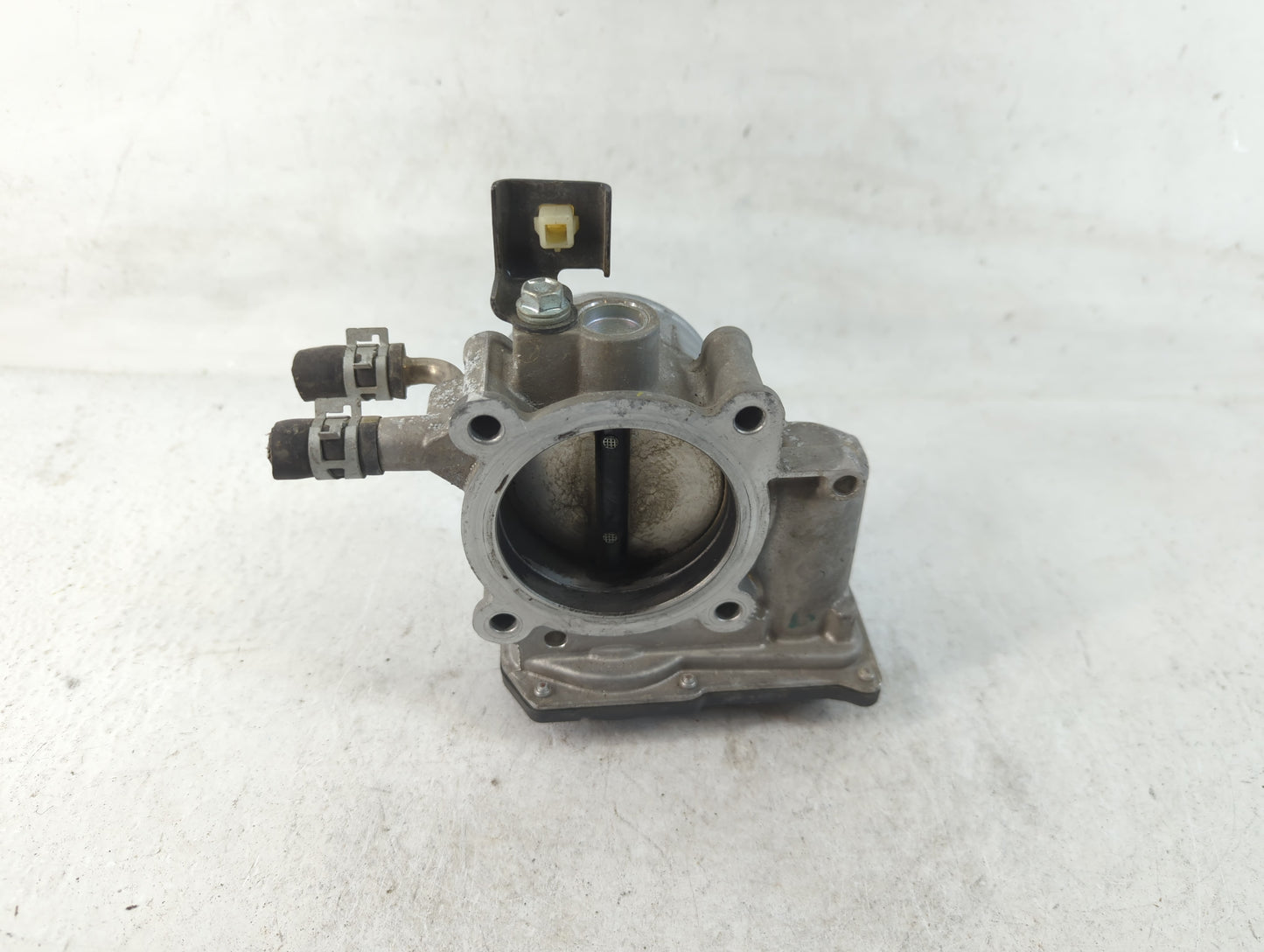 2009-2018 Toyota Rav4 Throttle Body P/N:22030-0V010 Fits Fits 2009 2010 2011 2012 2013 2014 2015 2016 2017 2018 2019 OEM Used Auto Parts - Oemusedautoparts1.com