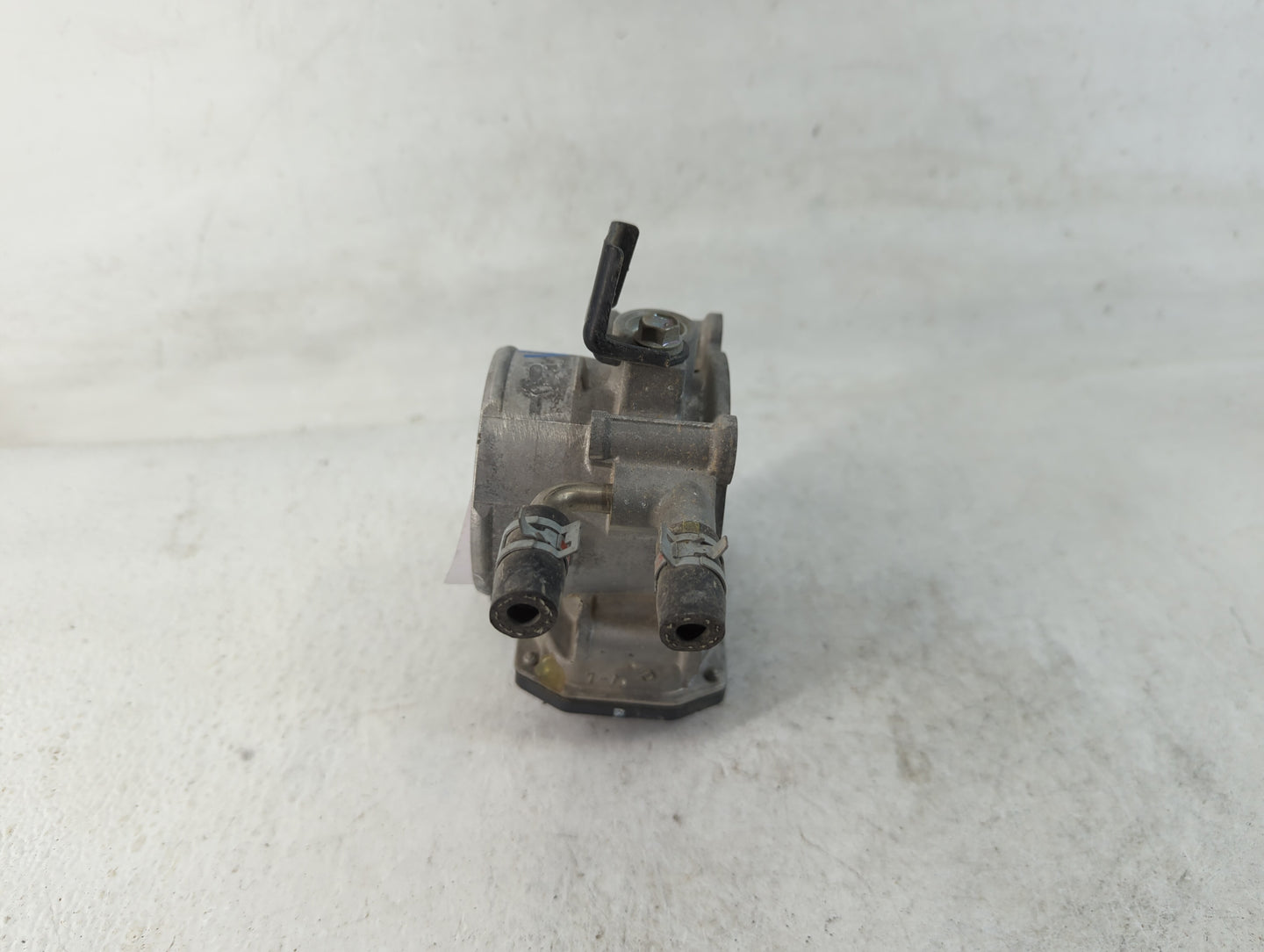 2009-2018 Toyota Rav4 Throttle Body P/N:22030-0V010 Fits Fits 2009 2010 2011 2012 2013 2014 2015 2016 2017 2018 2019 OEM Used Auto Parts - Oemusedautoparts1.com