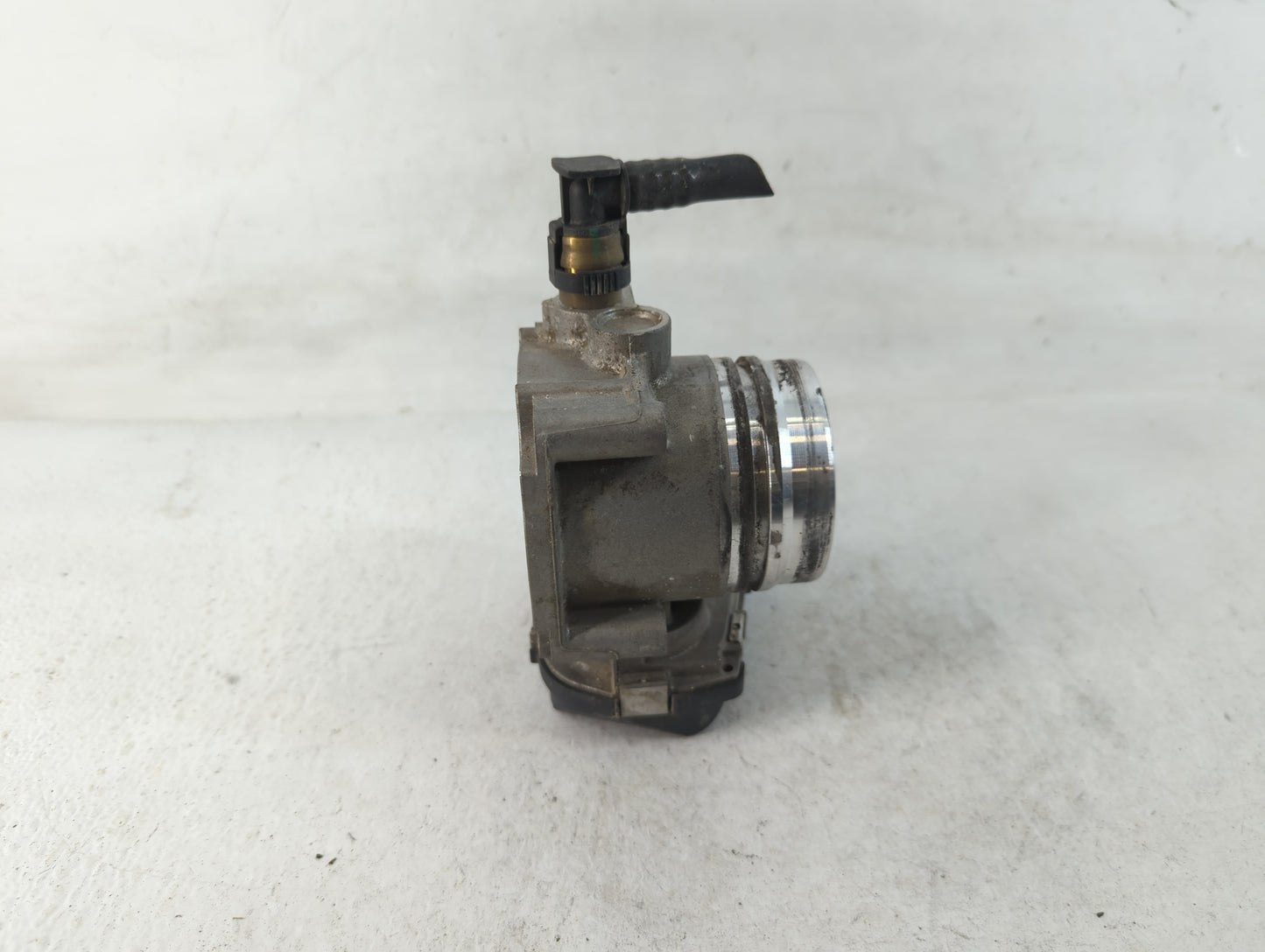 2012-2016 Bmw 328i Throttle Body P/N:1354 7588625-04 A2C83786800 Fits Fits 2012 2013 2014 2015 2016 2017 2018 OEM Used Auto Parts - Oemusedautoparts1.com
