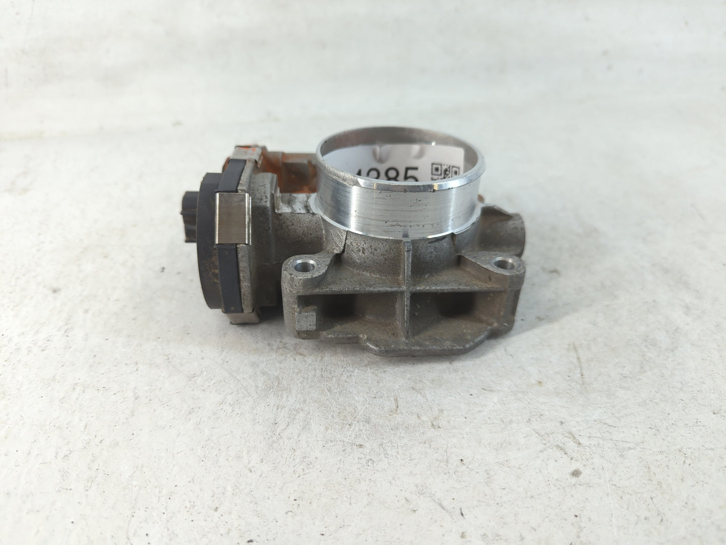 2007-2009 Hyundai Santa Fe Throttle Body P/N:AA668AA4242 Fits Fits 2006 2007 2008 2009 2010 2011 2012 OEM Used Auto Parts - Oemusedautoparts1.com