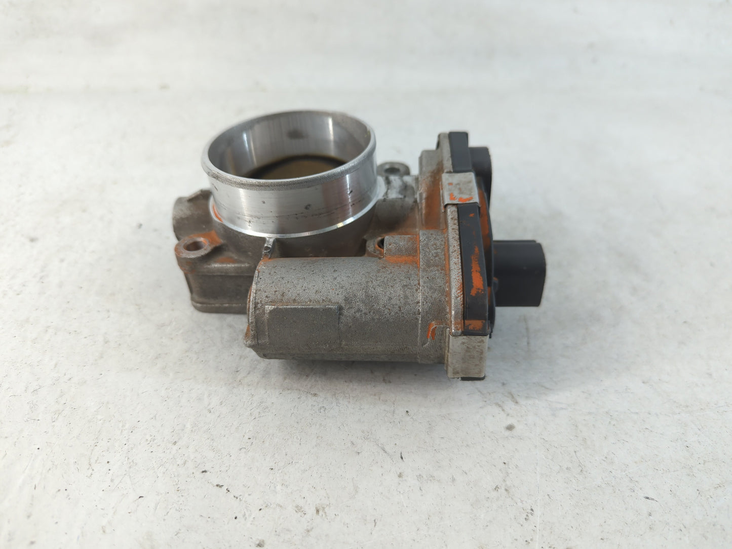2007-2009 Hyundai Santa Fe Throttle Body P/N:AA668AA4242 Fits Fits 2006 2007 2008 2009 2010 2011 2012 OEM Used Auto Parts - Oemusedautoparts1.com