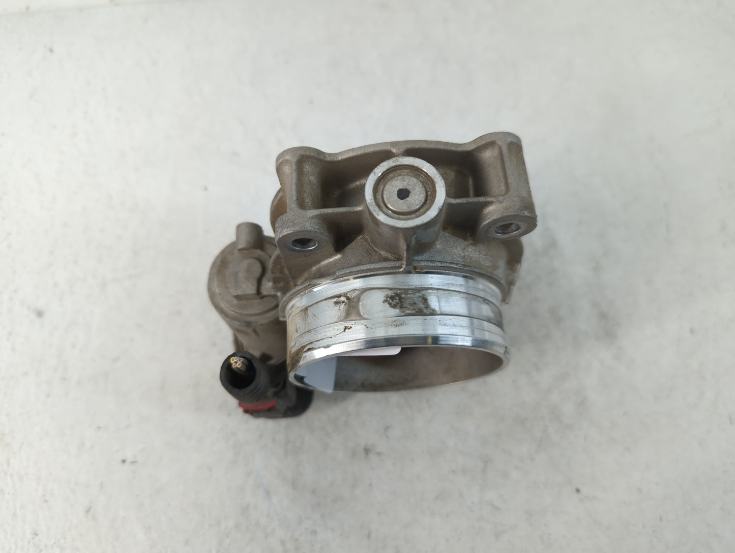 2012-2015 Chevrolet Camaro Throttle Body P/N:12632172BA Fits Fits 2012 2013 2014 2015 2016 2017 2018 2019 2020 2021 2022 OEM Used Auto Parts - Oemusedautoparts1.com