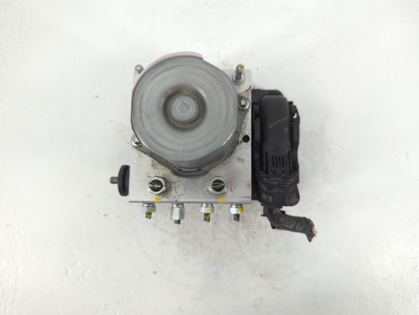 2016-2018 Nissan Sentra ABS Pump Control Module Replacement P/N:47660 4FU0C Fits Fits 2016 2017 2018 OEM Used Auto Parts - Oemusedautoparts1.com