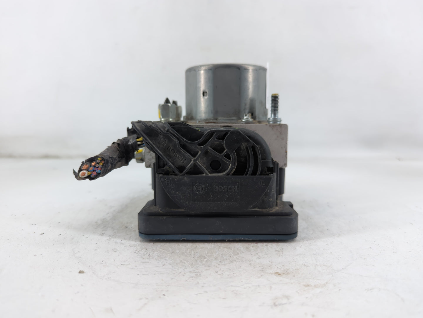 2016-2018 Nissan Sentra ABS Pump Control Module Replacement P/N:47660 4FU0C Fits Fits 2016 2017 2018 OEM Used Auto Parts - Oemusedautoparts1.com
