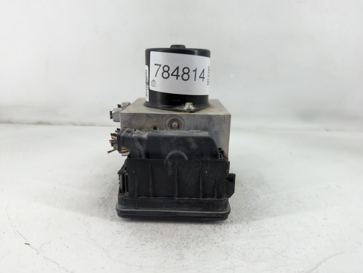 2010 Buick Lacrosse ABS Pump Control Module Replacement P/N:13328651 Fits OEM Used Auto Parts - Oemusedautoparts1.com