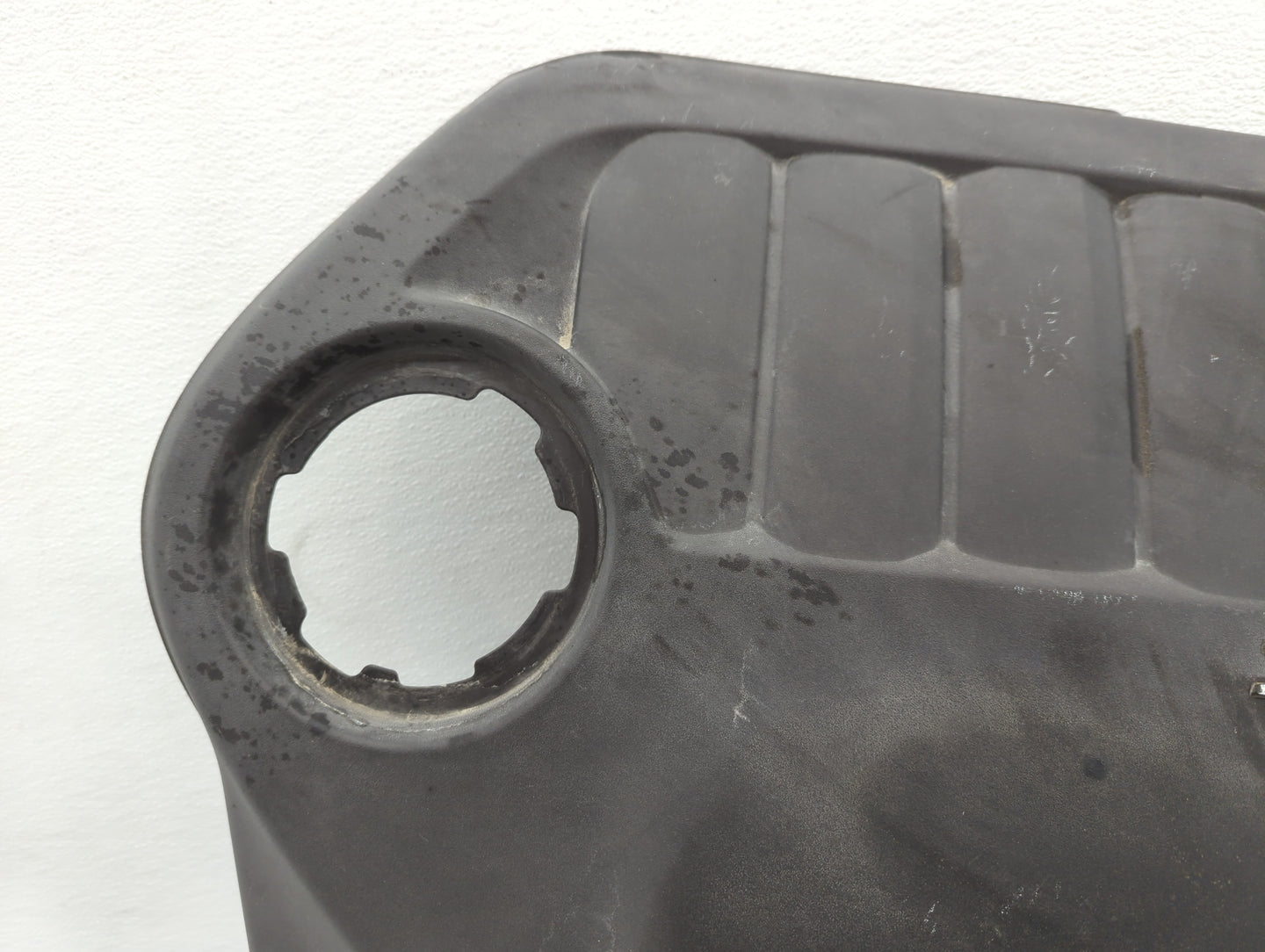 2013 Chrysler 200 Engine Cover - Oemusedautoparts1.com
