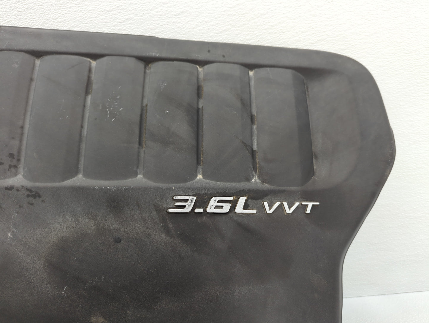 2013 Chrysler 200 Engine Cover - Oemusedautoparts1.com