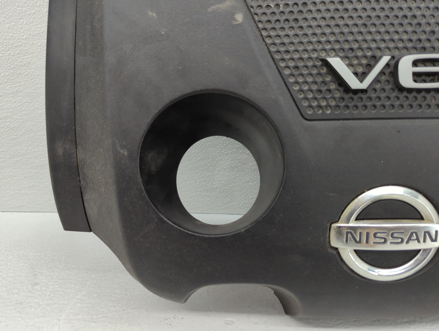 2010 Nissan Maxima Engine Cover - Oemusedautoparts1.com