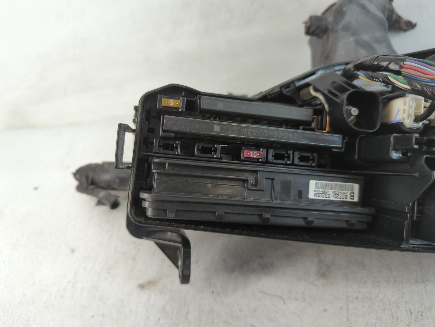 2012-2017 Toyota Camry Fusebox Fuse Box Panel Relay Module P/N:82662-06190 82662-33370 Fits Fits 2012 2013 2014 2015 2016 2017 OEM Used Auto Parts - Oemusedautoparts1.com