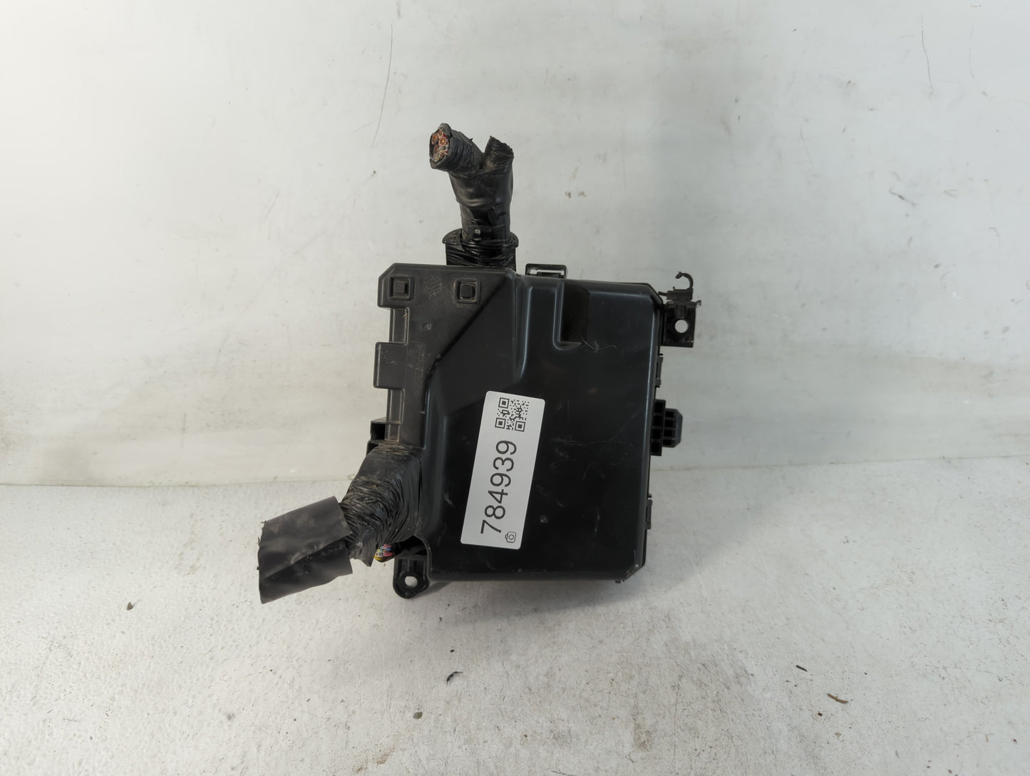 2012-2017 Mitsubishi Outlander Sport Fusebox Fuse Box Panel Relay Module P/N:8565A513 Fits Fits 2012 2013 2014 2015 2016 2017 OEM Used Auto Parts - Oemusedautoparts1.com