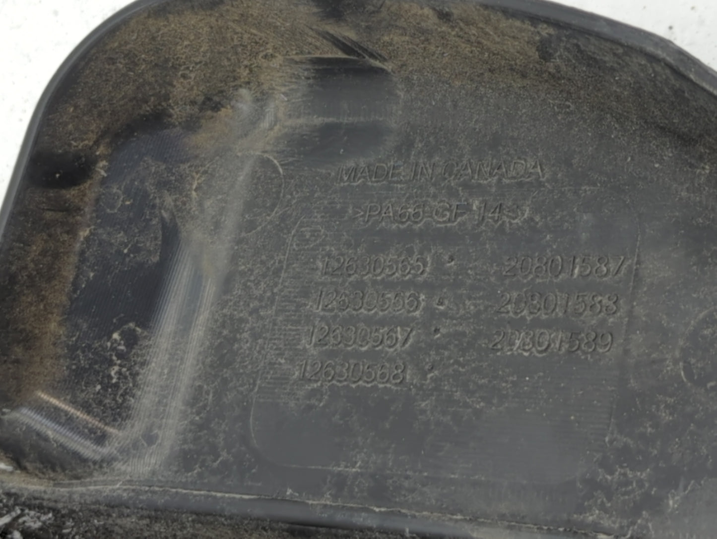 2010 Cadillac Srx Engine Cover - Oemusedautoparts1.com