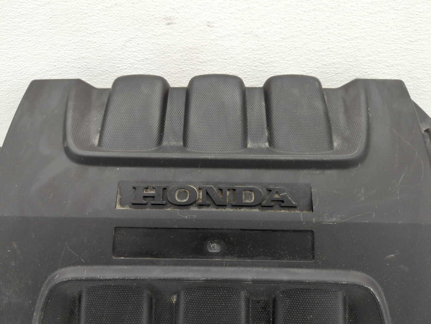 2008 Honda Odyssey Engine Cover - Oemusedautoparts1.com